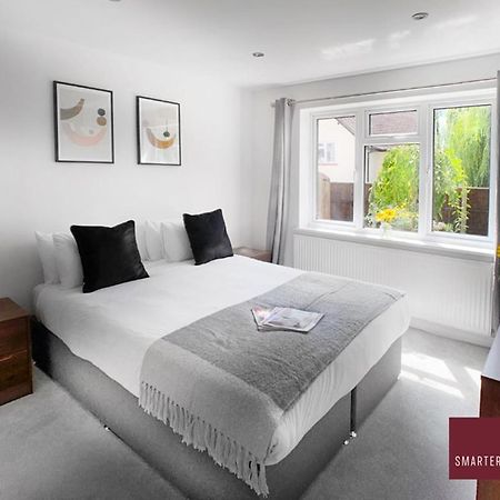 Sunninghill Village - 2 Bed - Parking And Garden Ascot  Dış mekan fotoğraf