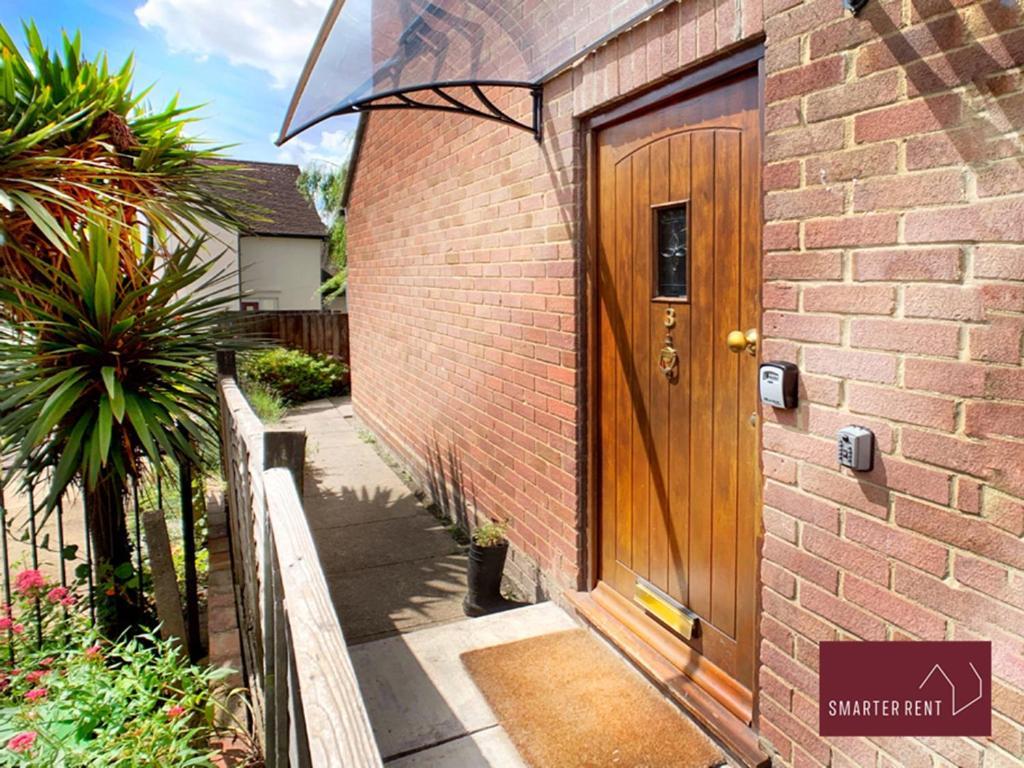 Sunninghill Village - 2 Bed - Parking And Garden Ascot  Dış mekan fotoğraf